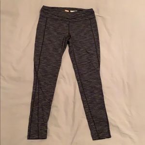 LUCY yoga pants in gray texture